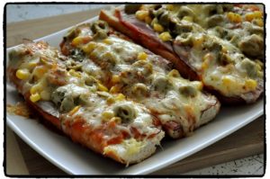 chilli, slanina, bageta, olivy