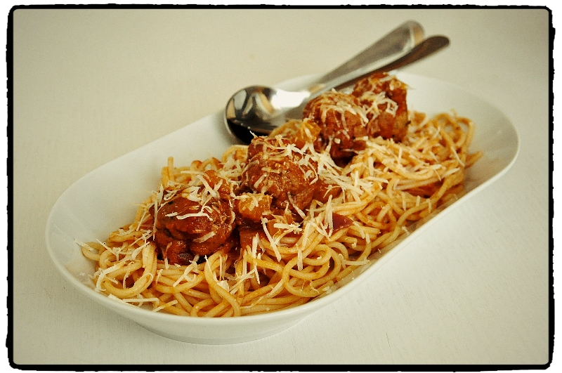 spaghetti with meatballs, mäsové gule so špagetami